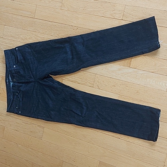 3/$10 DAVIS Kahn jeans - Picture 2 of 4